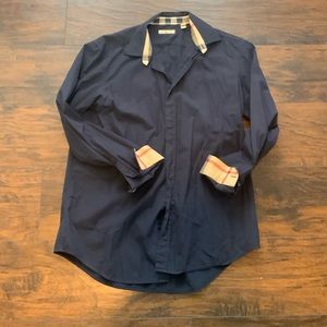 Burberry Sherwood Button up